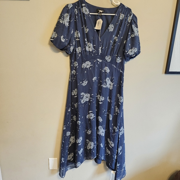Club Monaco Floral Puff Sleeve Midi Dress Silk V Neck Blue Size 10 - Picture 1 of 8